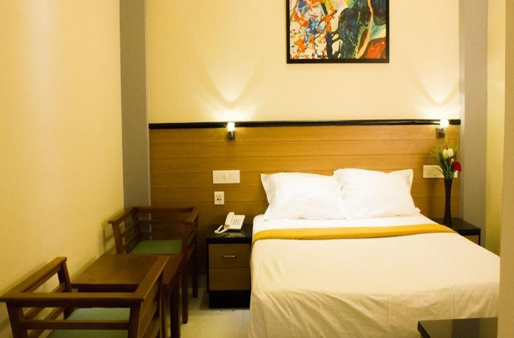 Kohinoor Hotels Erode Szoba fotó