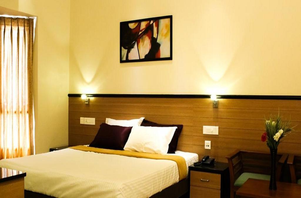 Kohinoor Hotels Erode Szoba fotó